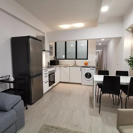 Homeforguest Apartamento Con Vistas A Las Canteras Apartment