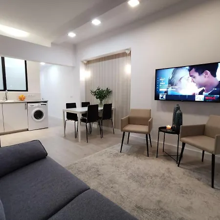 Homeforguest Apartamento Con Vistas A Las Canteras Апартаменты *