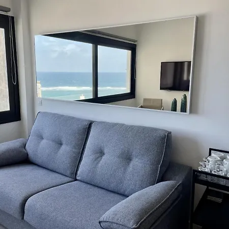 Homeforguest Apartamento Con Vistas A Las Canteras Апартаменты *